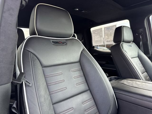 2025 GMC Sierra 1500 AT4X