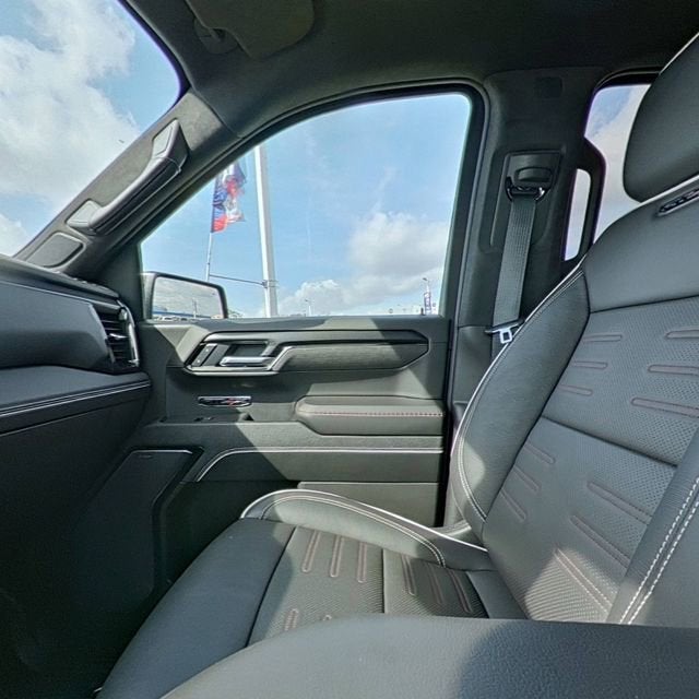 2025 GMC Sierra 1500 AT4X