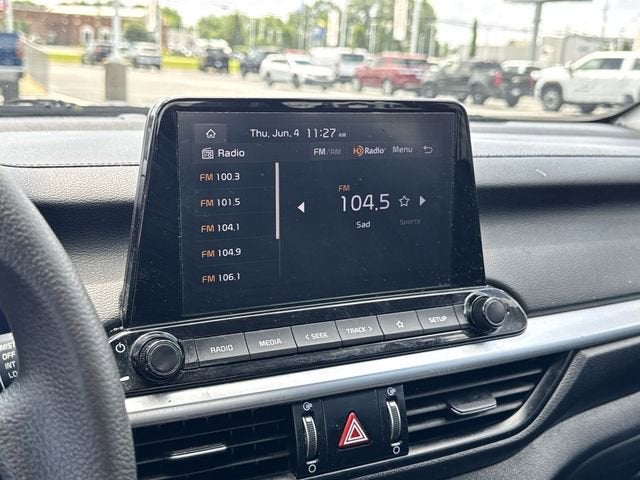 2023 Kia Forte LXS