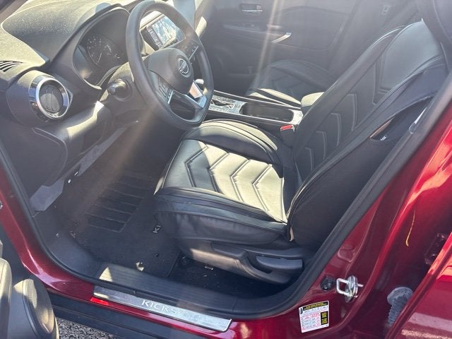 2022 Nissan Kicks SV