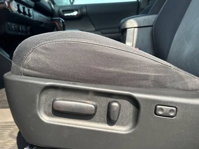 2022 Toyota Tacoma 4WD SR