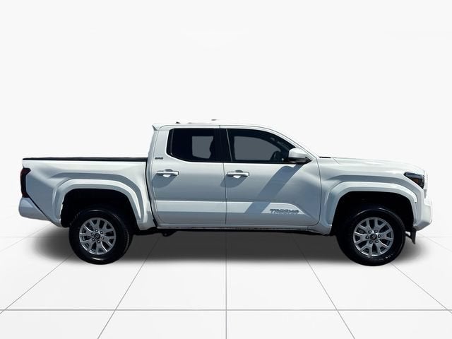 2025 Toyota Tacoma 2WD SR5