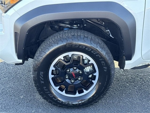 2025 Toyota Tacoma 4WD SR