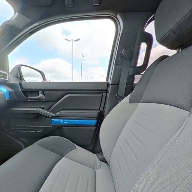 2025 Toyota Tacoma 4WD SR