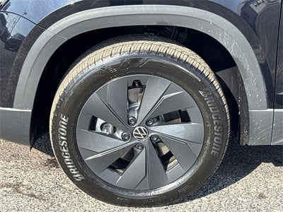 2025 Volkswagen Taos S