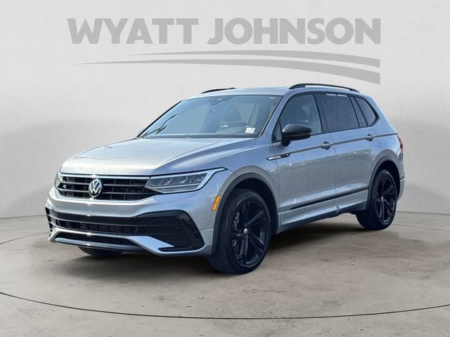 2024 Volkswagen Tiguan SE R-LINE BLACK