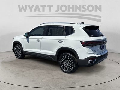 2025 Volkswagen Taos SE