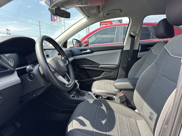 2024 Volkswagen Taos SE
