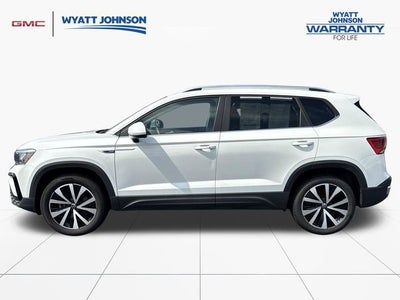 2024 Volkswagen Taos SE