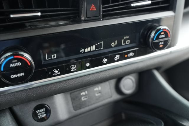 2025 Nissan Rogue SV