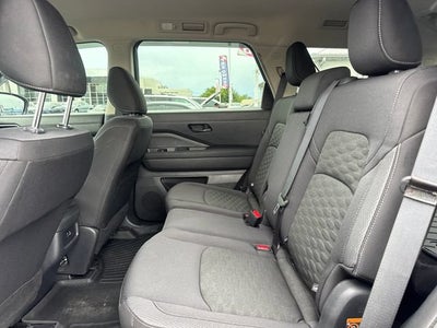 2024 Nissan Pathfinder S