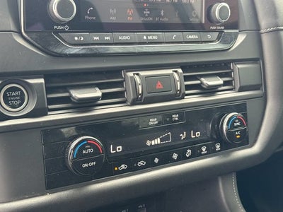 2024 Nissan Pathfinder S