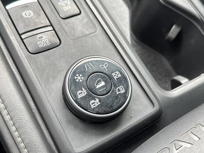 2024 Nissan Pathfinder S