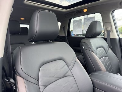 2025 Nissan Pathfinder Platinum