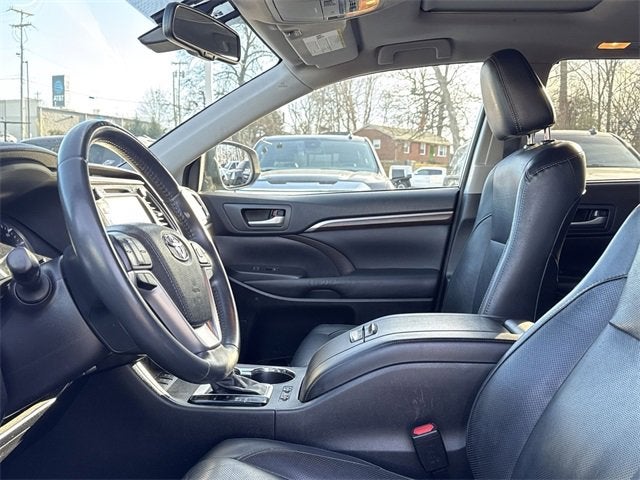 2016 Toyota Highlander Limited