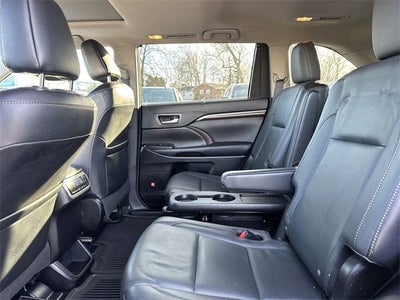 2016 Toyota Highlander Limited