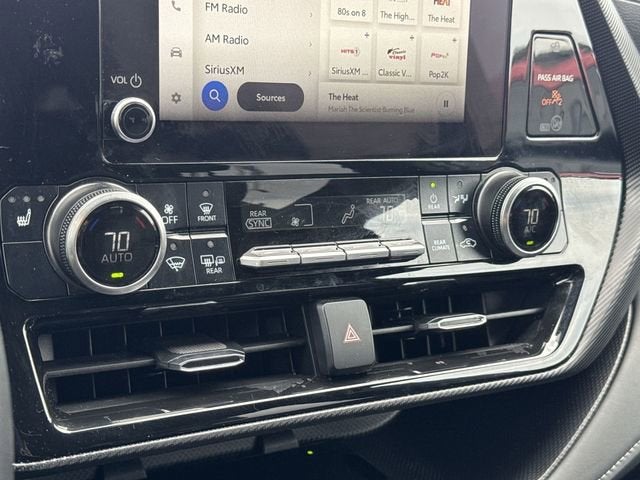 2025 Toyota Highlander LE