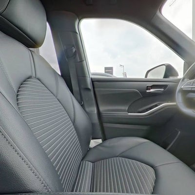 2025 Toyota Highlander LE