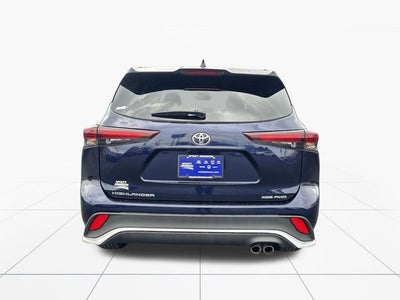 2025 Toyota Highlander LE