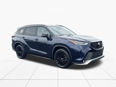 2025 Toyota Highlander LE