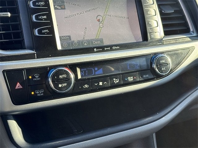 2019 Toyota Highlander SE