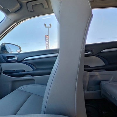 2019 Toyota Highlander SE