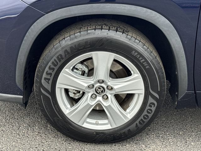 2020 Toyota Highlander LE