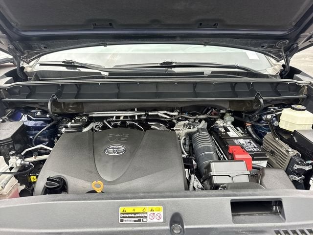 2020 Toyota Highlander LE