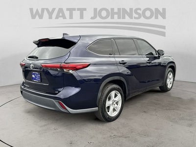 2020 Toyota Highlander LE