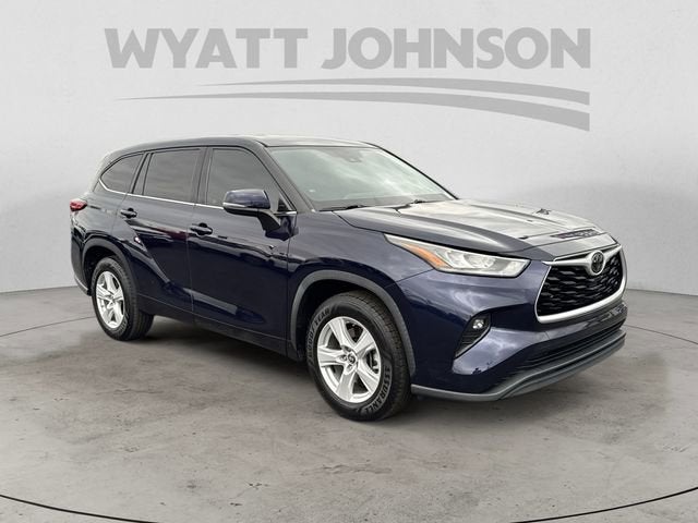 2020 Toyota Highlander LE