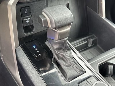 2022 Toyota Tundra 4WD SR5