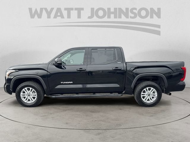 2022 Toyota Tundra 4WD SR5