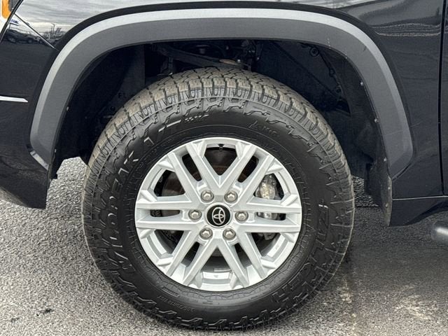 2022 Toyota Tundra 4WD SR5