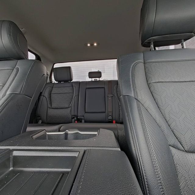 2022 Toyota Tundra 4WD SR5