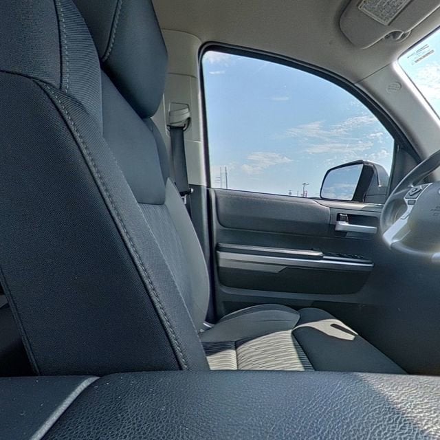 2017 Toyota Tundra 4WD SR