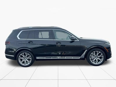 2025 BMW X7 xDrive40i