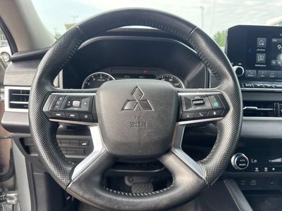 2024 Mitsubishi Outlander SE