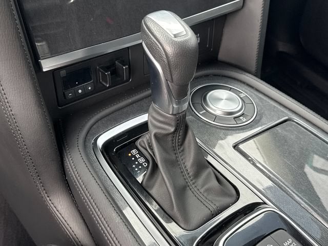 2024 Nissan Armada SV