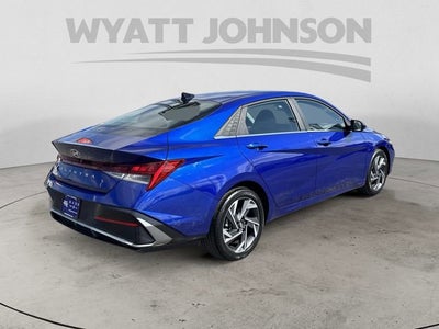 2025 Hyundai Elantra SEL Convenience
