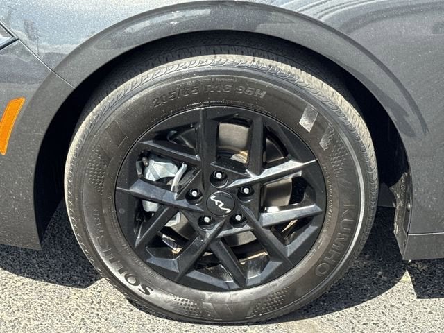 2025 Kia K5 LXS