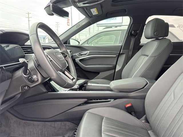 2024 Audi Q8 e-tron Sportback S line Premium Plus