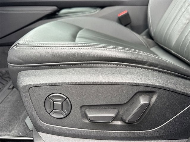 2024 Audi Q8 e-tron Sportback S line Premium Plus