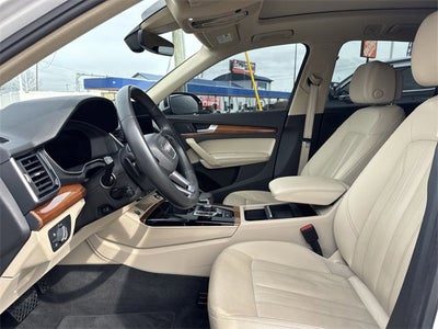 2022 Audi Q5 S line Premium Plus