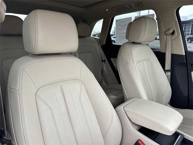 2022 Audi Q5 S line Premium Plus