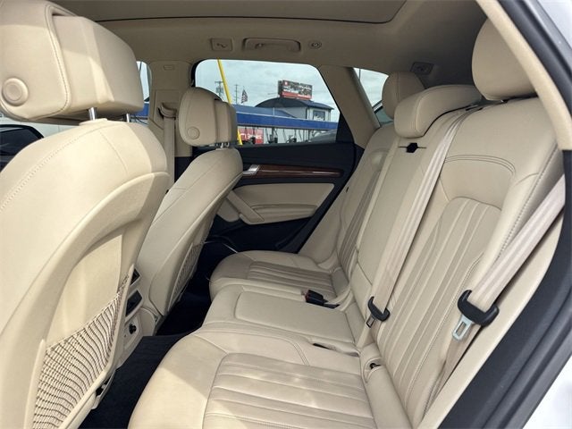 2022 Audi Q5 S line Premium Plus